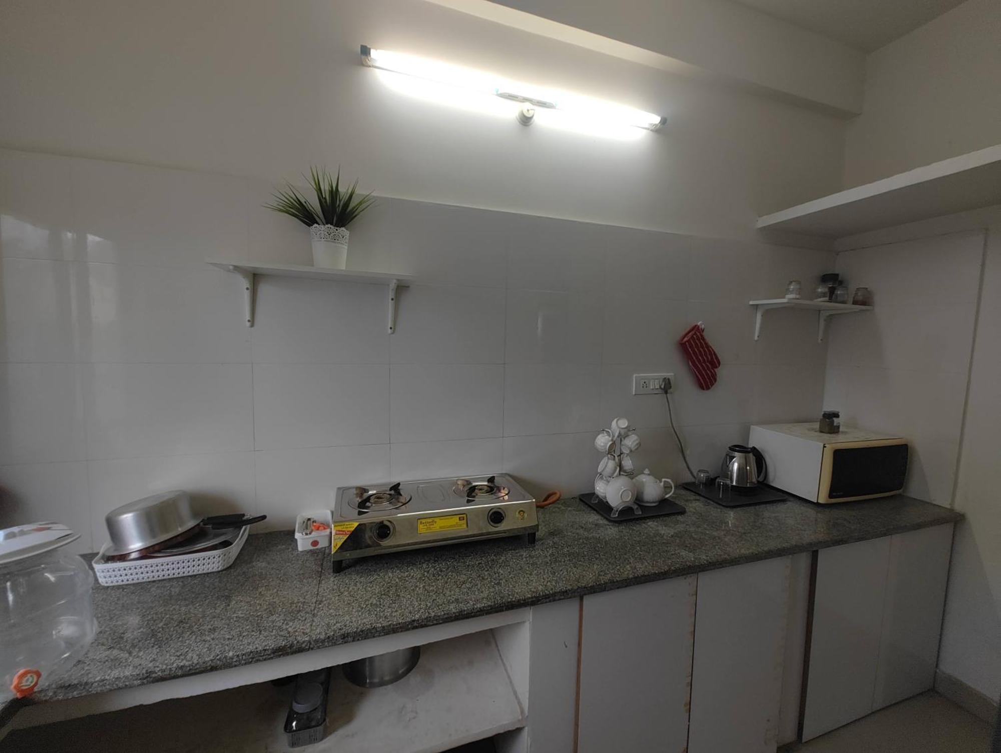 Nk Homes - Urban Serviced Apartments Hyderabad Bagian luar foto